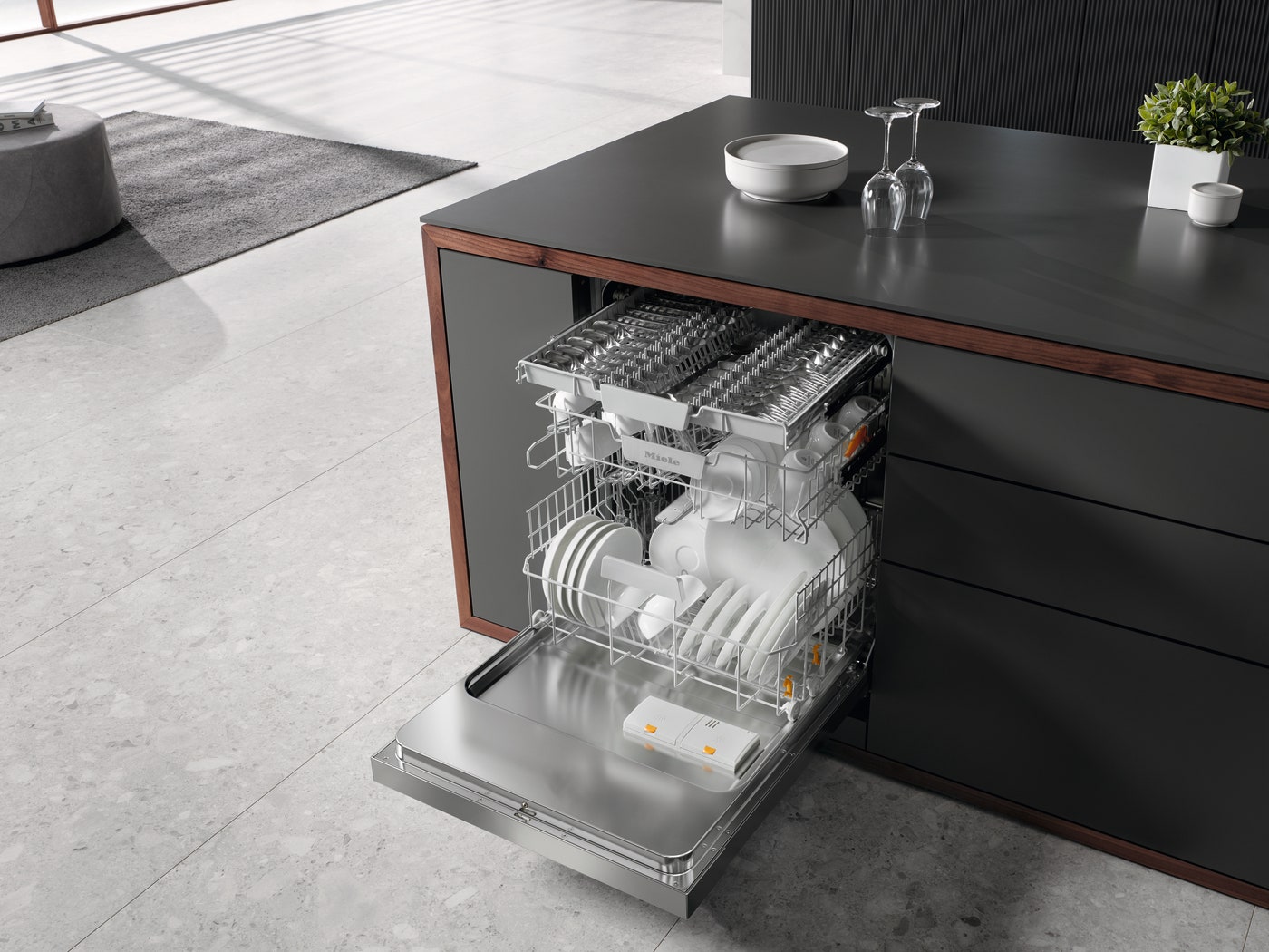 pThe  G5000 Dishwasher by Miele available in June.p 